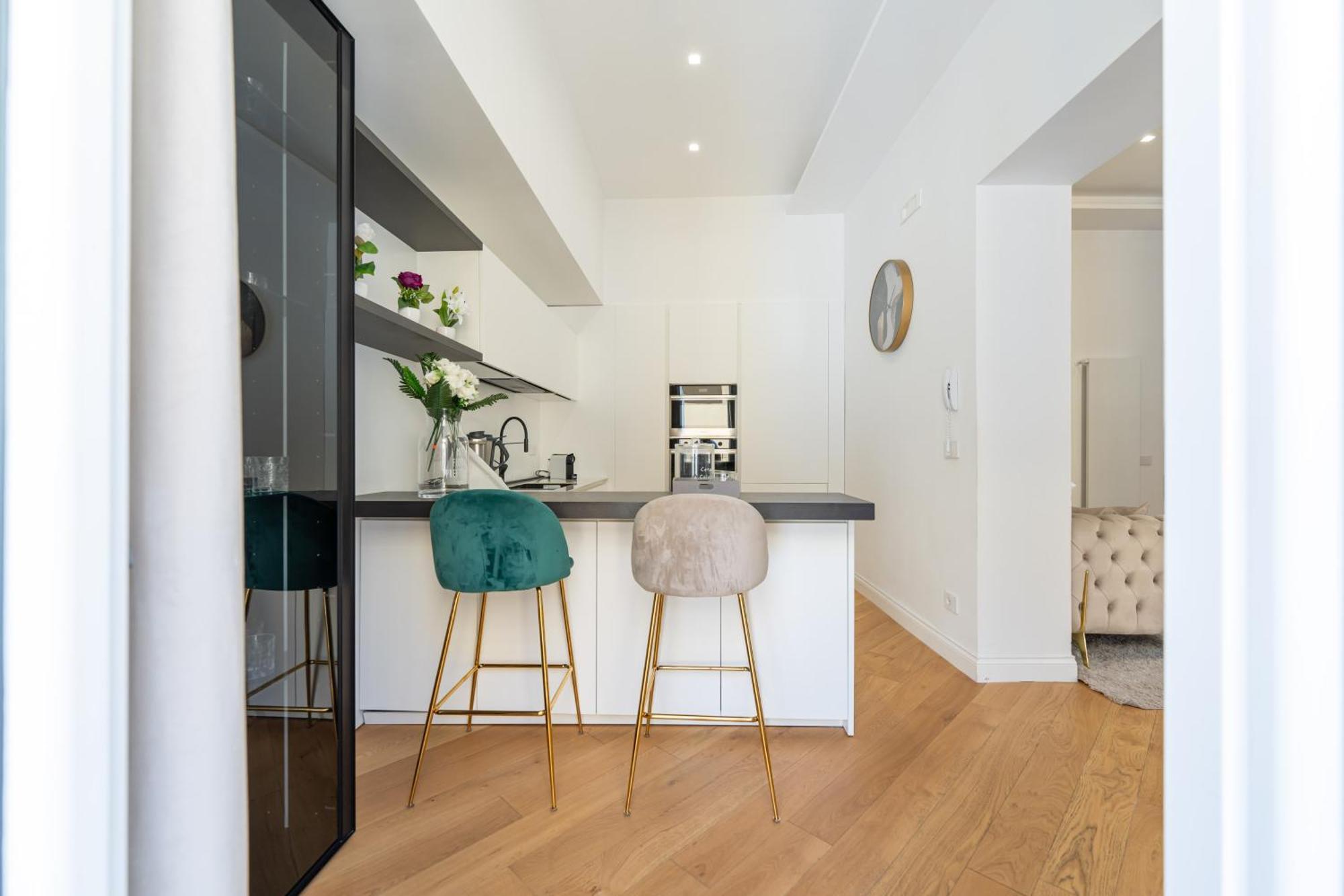 Ferienwohnung Aristocrat Chiaia Bridge Neapel Exterior foto