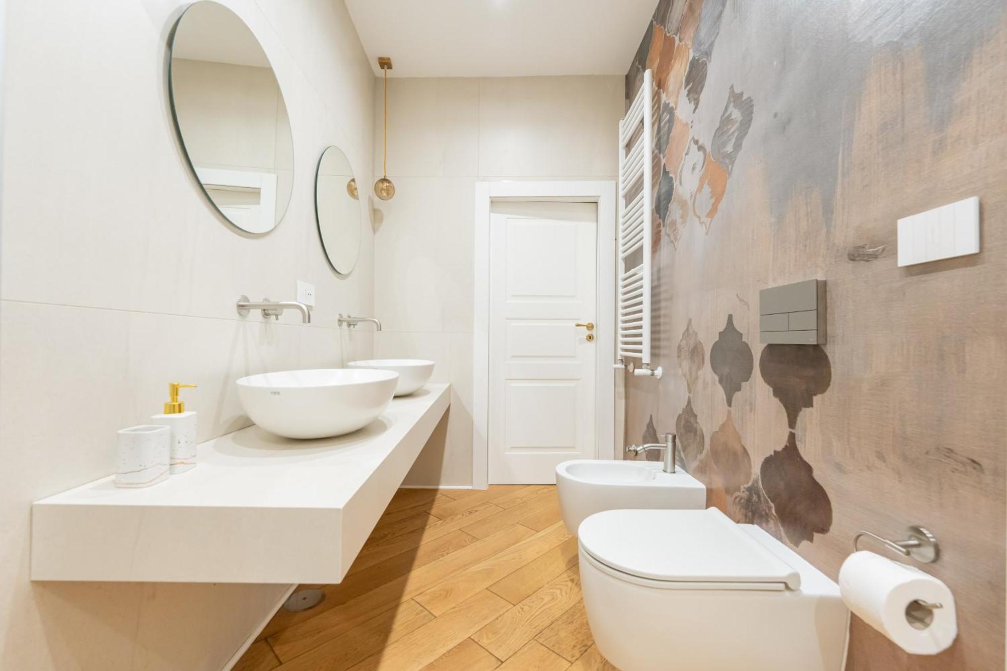 Ferienwohnung Aristocrat Chiaia Bridge Neapel Exterior foto